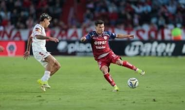 Derrota de Unión en el UNO de la Plata y polémico final