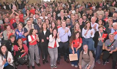 El Socialismo mira al futuro e impulsa una agenda enfocada en los que peor la están pasando