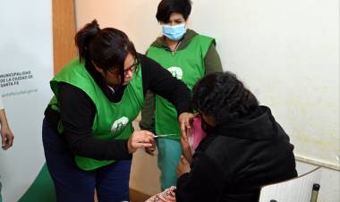 Se relanza la campaña de vacunación en las escuelas de la ciudad