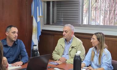 Calvo y Mijich analizaron la situación hídrica del dpto. Castellanos