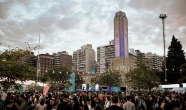 Rosario se consolida como destino internacional: crecen 105 % los pasajeros y 23 % las estadías hoteleras