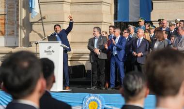 Pullaro: “La Revolución de Mayo nos enseñó que las transformaciones verdaderas requieren valentía, diálogo y sentimiento colectivo”
