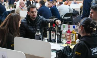 Más de 250 empresas y 2.000 reuniones de negocios: Santa Fe suma a Entre Ríos y refuerza la integración de la Región Centro