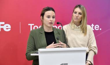 Coudannes: “Santa Fe empezó a revertir la catástrofe educativa que encontramos en 2023”