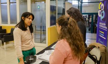 La Municipalidad y la UNL capacitaron a jóvenes santafesinos en orientación laboral