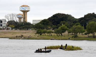 La Municipalidad coordina un plan de trabajo para retirar los embalsados de la Laguna Setúbal