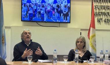  Romero, de UDA, al gobierno de Pullaro: "convoquen a paritarias para discutir salarios"
