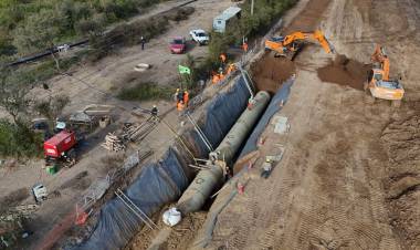 Acueducto Biprovincial Santa Fe-Córdoba: ya se colocaron más de 4.600 metros de conductos troncales