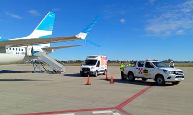 27 vuelos sanitarios consolidan al Aeropuerto Internacional de Rosario como pieza clave de la logística provincial