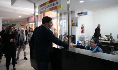 Pullaro inauguró las obras de readecuación tecnológica y edilicia del Hospital de Niños Zona Norte de Rosario