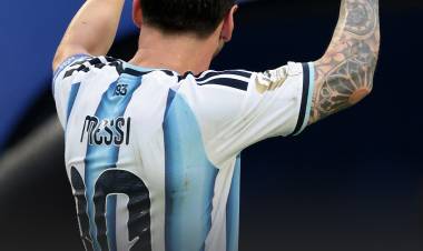 Messi abrió el marcador y extendió su record