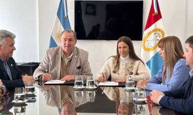 El Municipio y el Colegio de Escribanos renovaron un acuerdo social de regularización dominial