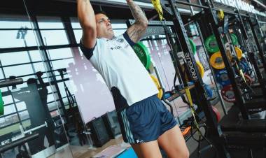 La Selección entrenó bajo techo por una fuerte tormenta eléctrica