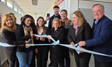 Salud Pública: el gobierno de Pullaro inauguró el primer servicio de tomografía computada del Hospital de San Cristóbal