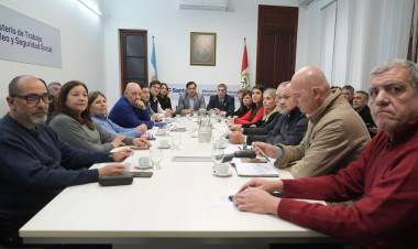Paritaria docente: Provincia presentó una propuesta semestral con un aumento del 15 % incluyendo Fopcid y el mínimo garantizado