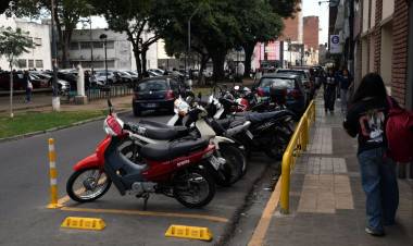 La Municipalidad ordena el tránsito con nuevos espacios exclusivos para motos