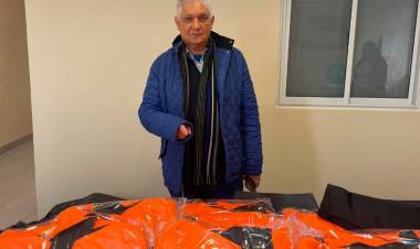Indumentaria de trabajo del taller textil para personal municipal de Sauce Viejo