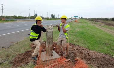 La Autopista como nunca antes: comenzaron los trabajos de iluminación entre Sauce Viejo y Santo Tomé