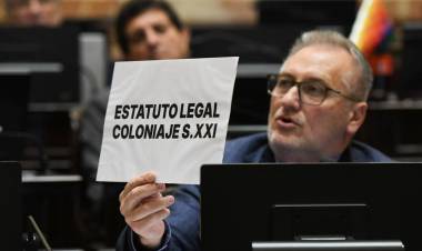 Lewandowski: “No están pensando en desarrollar la Argentina; vienen a llevarse todo y no dejarnos nada”