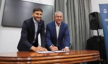 Pullaro viaja a Chile para impulsar la exportación minera a través del puerto de Rosario