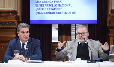 Lewandowski: "Sin aparato productivo en pie, no hay desarrollo nacional"