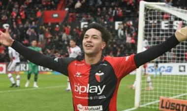 Colón goleó a Patronato en el Brigadier