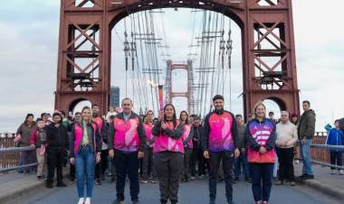 Juegos Suramericanos: una multitud acompañó la llegada de la Antorcha a la ciudad de Santa Fe