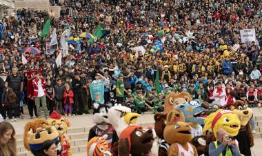 La ciudad del deporte: más de 7.000 niñas y niños colmaron el Monumento en el Encuentro Nacional de Mini Básquet