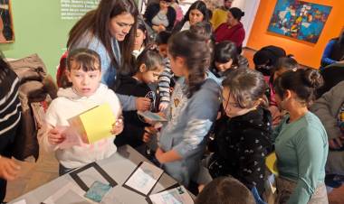 Personajes que dejan huella: una propuesta para crear, jugar y explorar los museos
