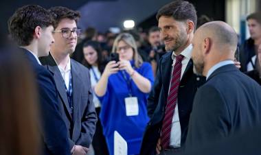 Pullaro cerró “la más grande e importante” edición del Santa Fe Business Forum
