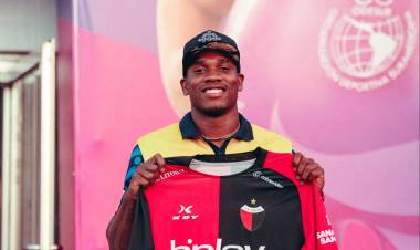 El colombiano Ronald Longa y la pulsera sabalera de la suerte