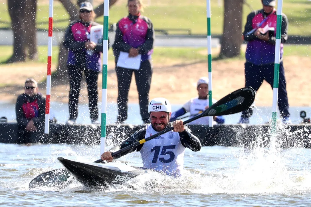 Canotaje slalom: Chile y Brasil subieron a lo más alto en Kayak Cross