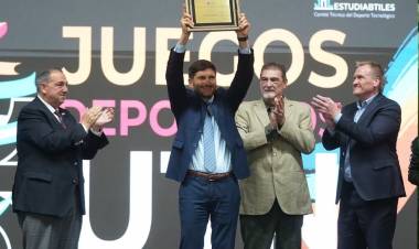 Pullaro en la apertura de los Juegos de la UTN: “Siempre vamos a defender la educación pública”