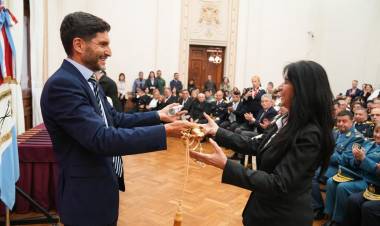 Pullaro reconoció a policías reincorporados: “Ustedes cambiaron la institución policial y el rumbo de la provincia de Santa Fe”