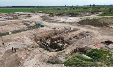 Acueducto Biprovincial: entra en su etapa final una fase clave del cruce bajo la Autopista Rosario-Santa Fe