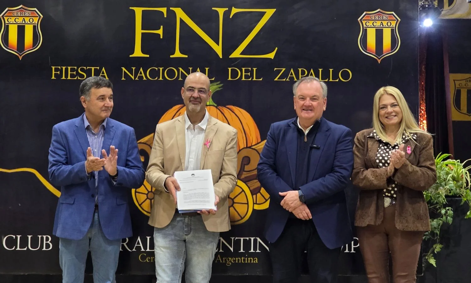 Michlig acompañó la apertura de la 55ª Fiesta Nacional del Zapallo y acercó aportes gubernamentales