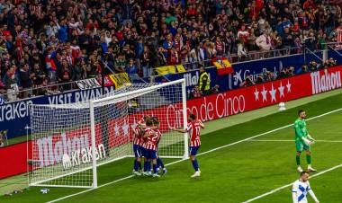 Julián Alvarez le dio la victoria al Atlético sobre La Coruña