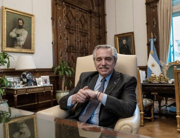 El expresidente Alberto Fernández en diálogo con UNO Santa Fe: "Una tercera vía hoy es muy difícil en la Argentina"