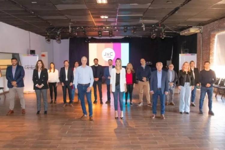 Se presenta la Mesa Juntos por el Cambio Santa Fe