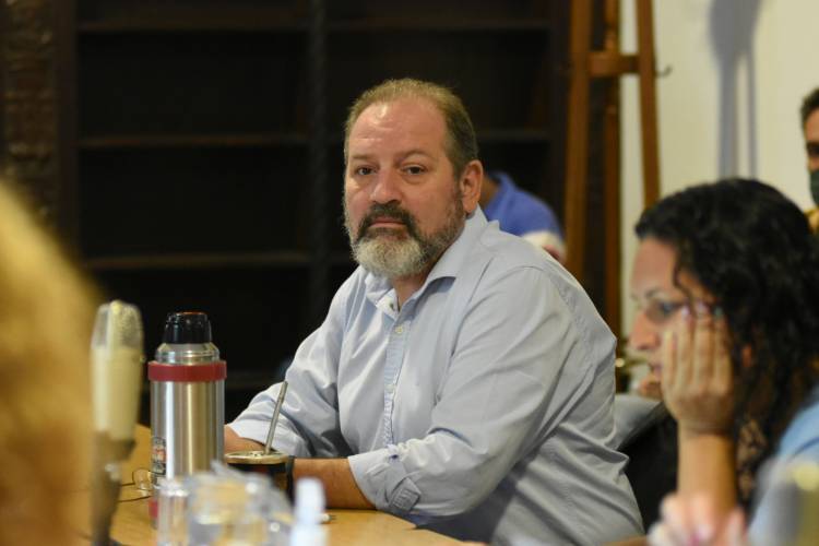 Piden a Perotti desobligar el uso del barbijo a los niños del primer ciclo de la escuela primaria