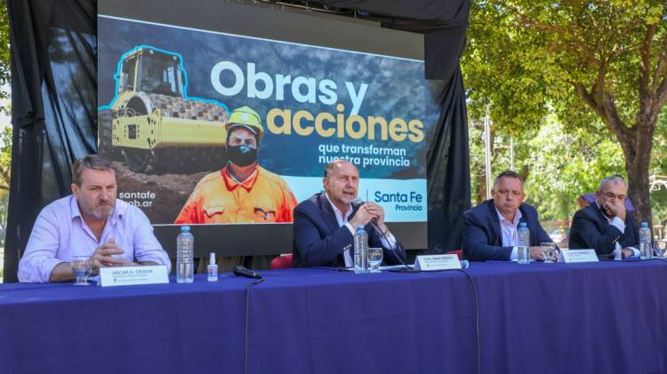 Perotti encabezó la licitación para la obra de repavimentación de la ruta provincial N°70, entre Presidente Roca y Vila