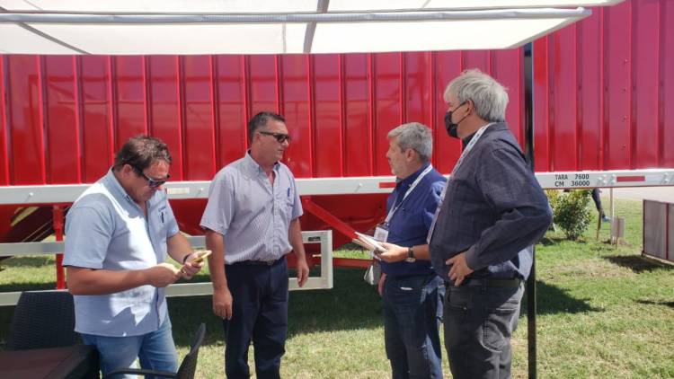 Financiamiento Santa Fe de Pie: en Expoagro se realizaron más de 100 solicitudes de crédito para compra de maquinaria agrícola