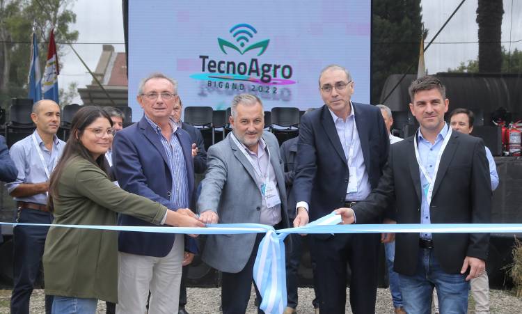 Se realizó el primer congreso regional de tecnologías aplicadas al sector agropecuario “TecnoAgro Bigand 2022”