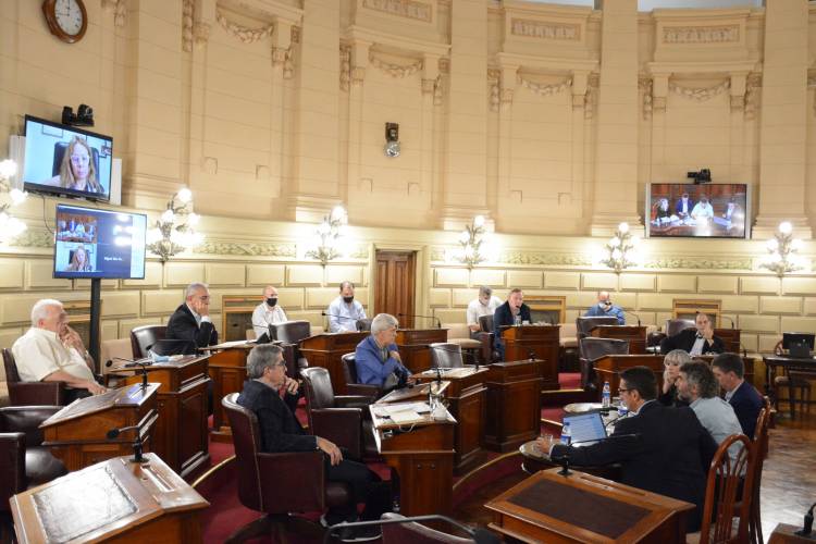 Senadores Provinciales recibieron al presidente de la Empresa Provincial de la Energía