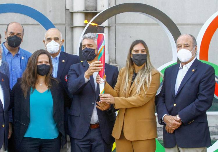 La Antorcha de los Juegos Suramericanos ya viaja de Chile a Santa Fe