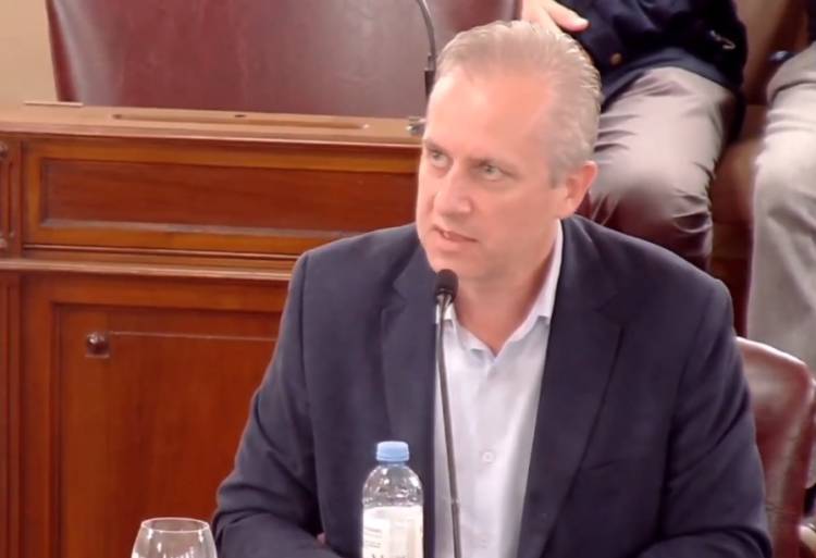 Media sanción al proyecto de Rabbia para que la cobertura de IAPOS llegue a cada centro de salud local