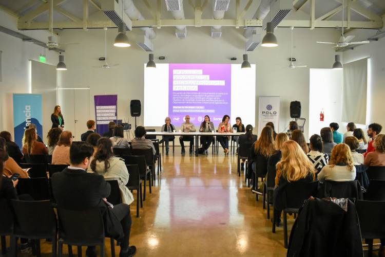 Se realizó la primera Jornada Provincial de Ciencia, Tecnología y Género en Rosario