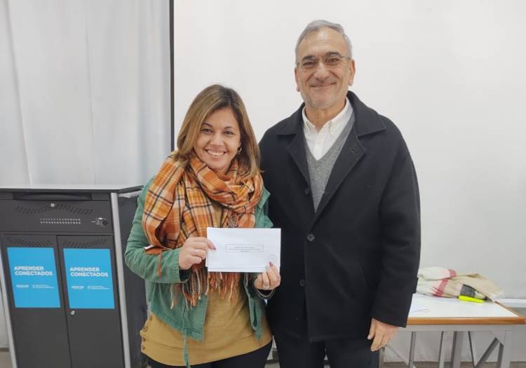 Calvo entregó recursos a instituciones intermedias de Rafaela y la región