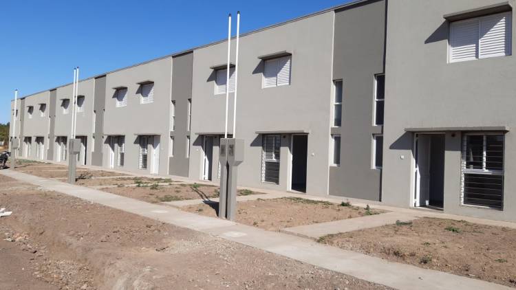 Michlig solicitó a la DPVyU la pronta culminación y entrega del plan de 20 viviendas en la ciudad de Ceres