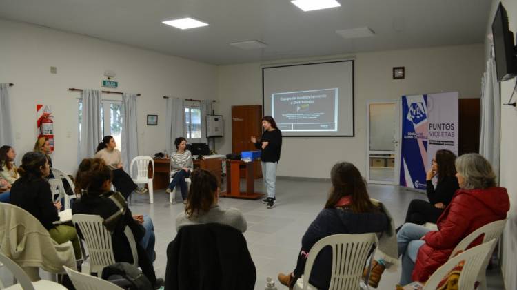 Municipios y comunas de la provincia participaron de los encuentros de formación y sensibilización en género